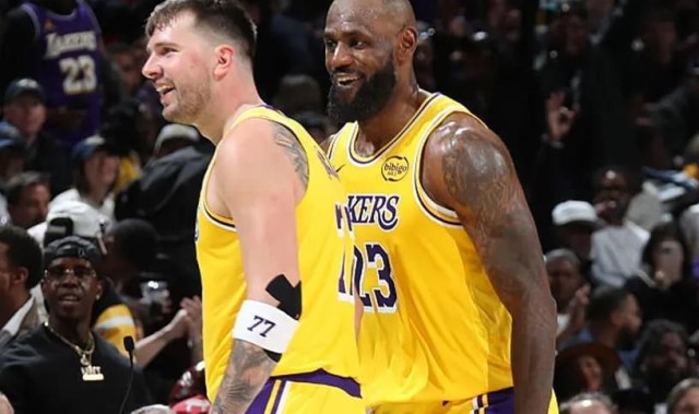 马刺湖人背靠背作战，美媒看低湖人！老詹文班待定，东契奇别犯错